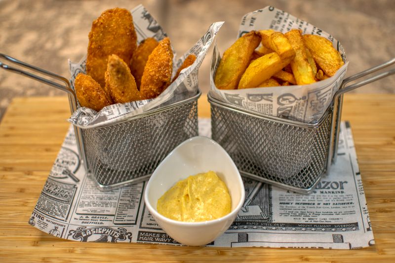 Dave's hot chicken Slider Trio combo deal